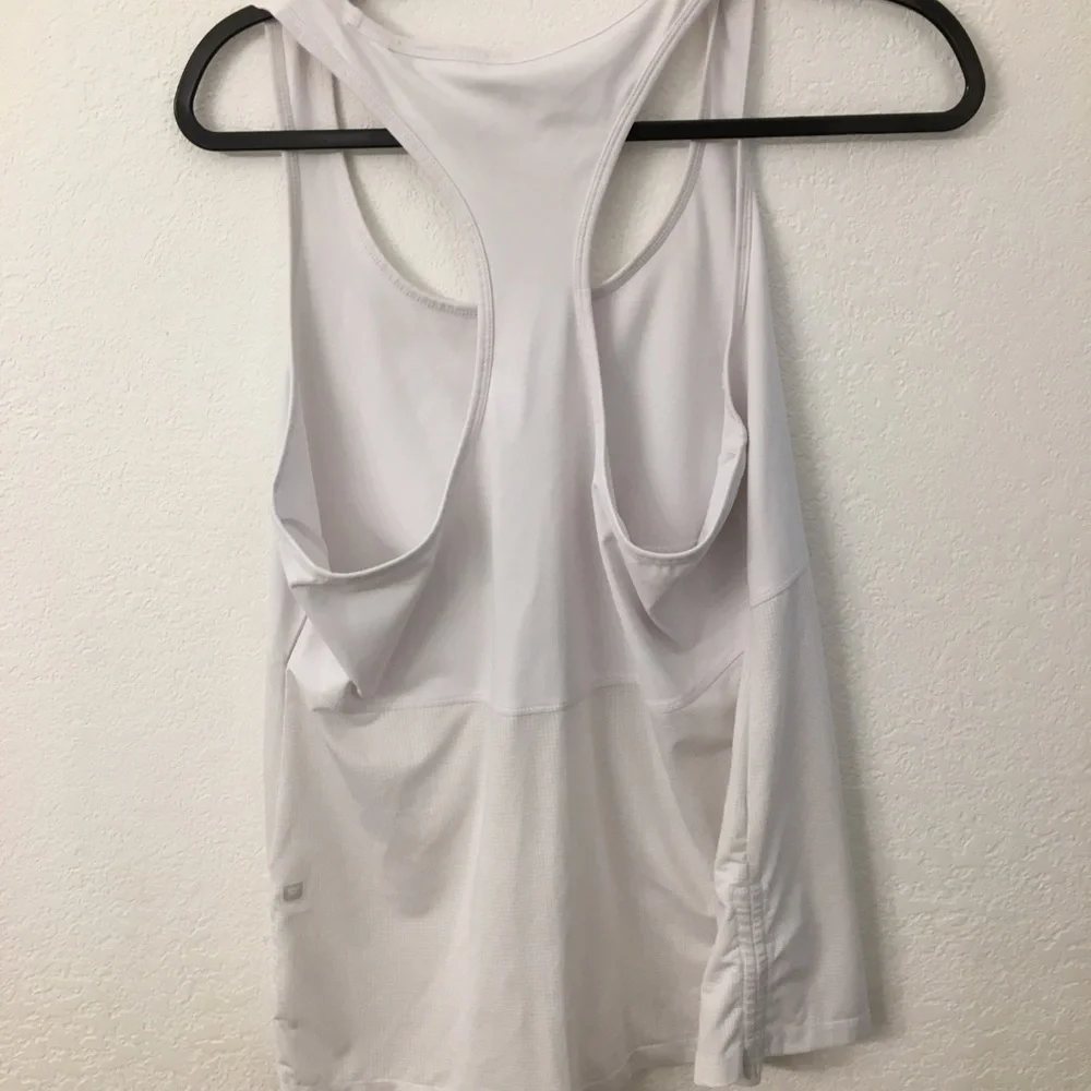 Fabletics white tank top size large - Picture 7 of 7